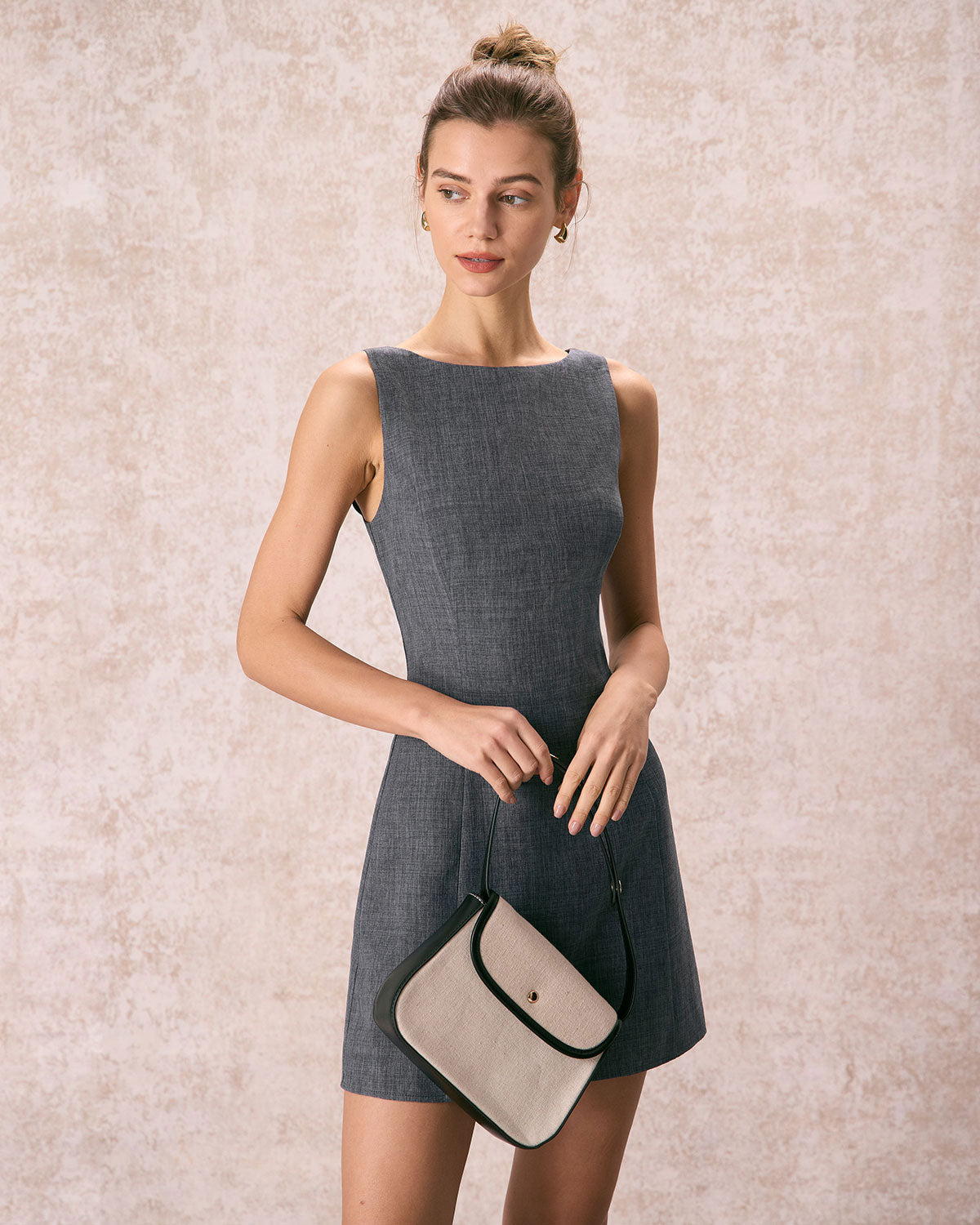 Rosario | Vestido Corto Gris Sin Mangas con Escote Barco