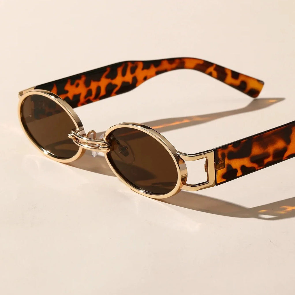 Adela | Gafas de Sol Ovaladas con Montura Dorada