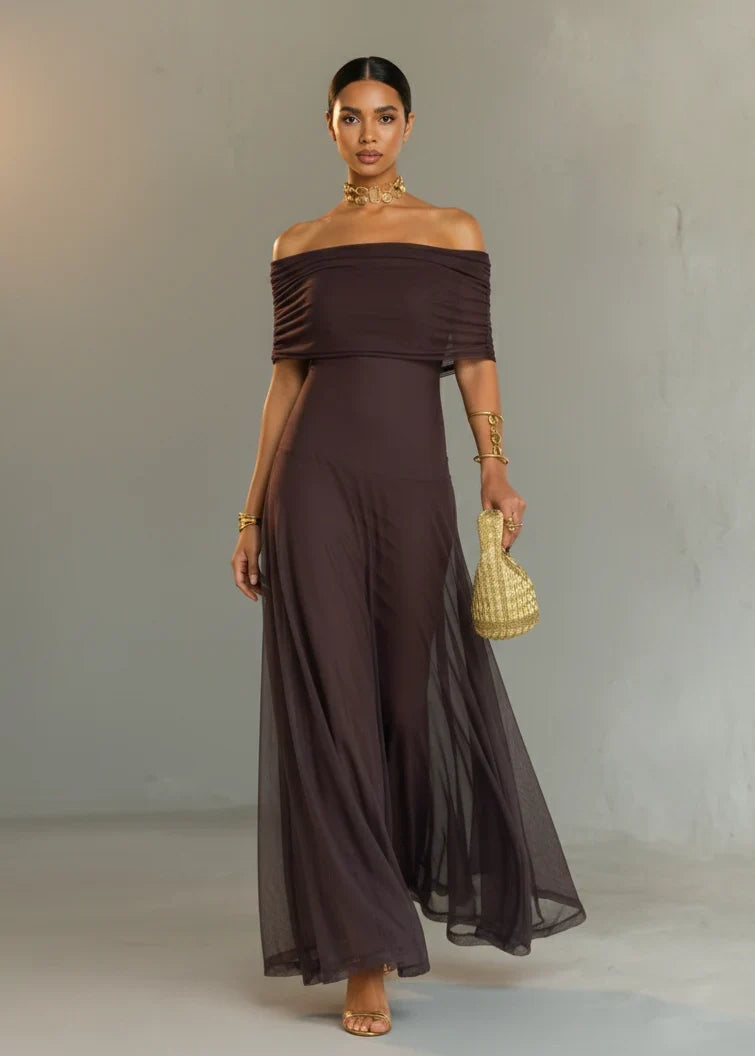 Candela | Vestido Largo Fluido con Hombros Descubiertos Marrón