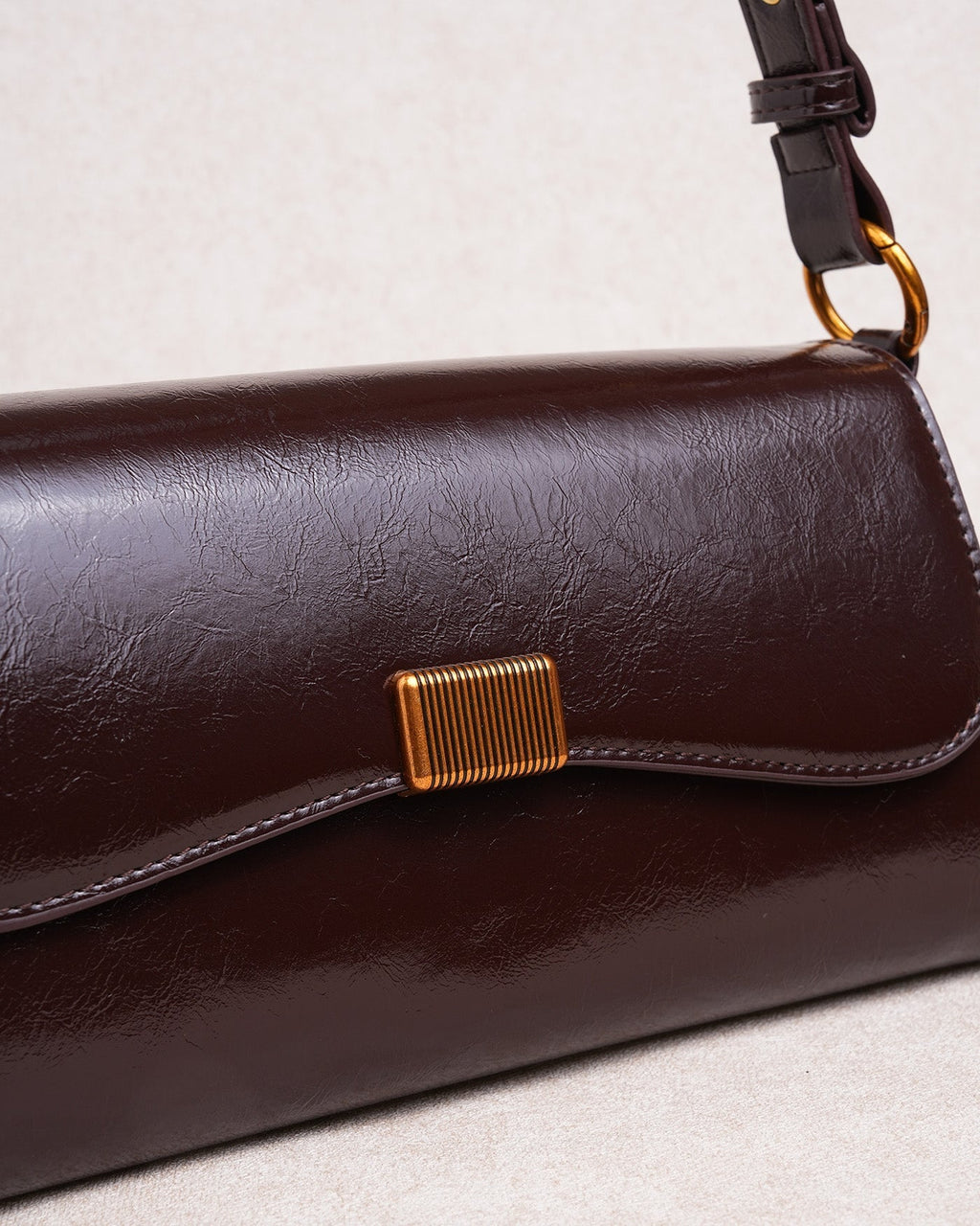 Valeria | Bolso Bandolera Efecto Piel Café